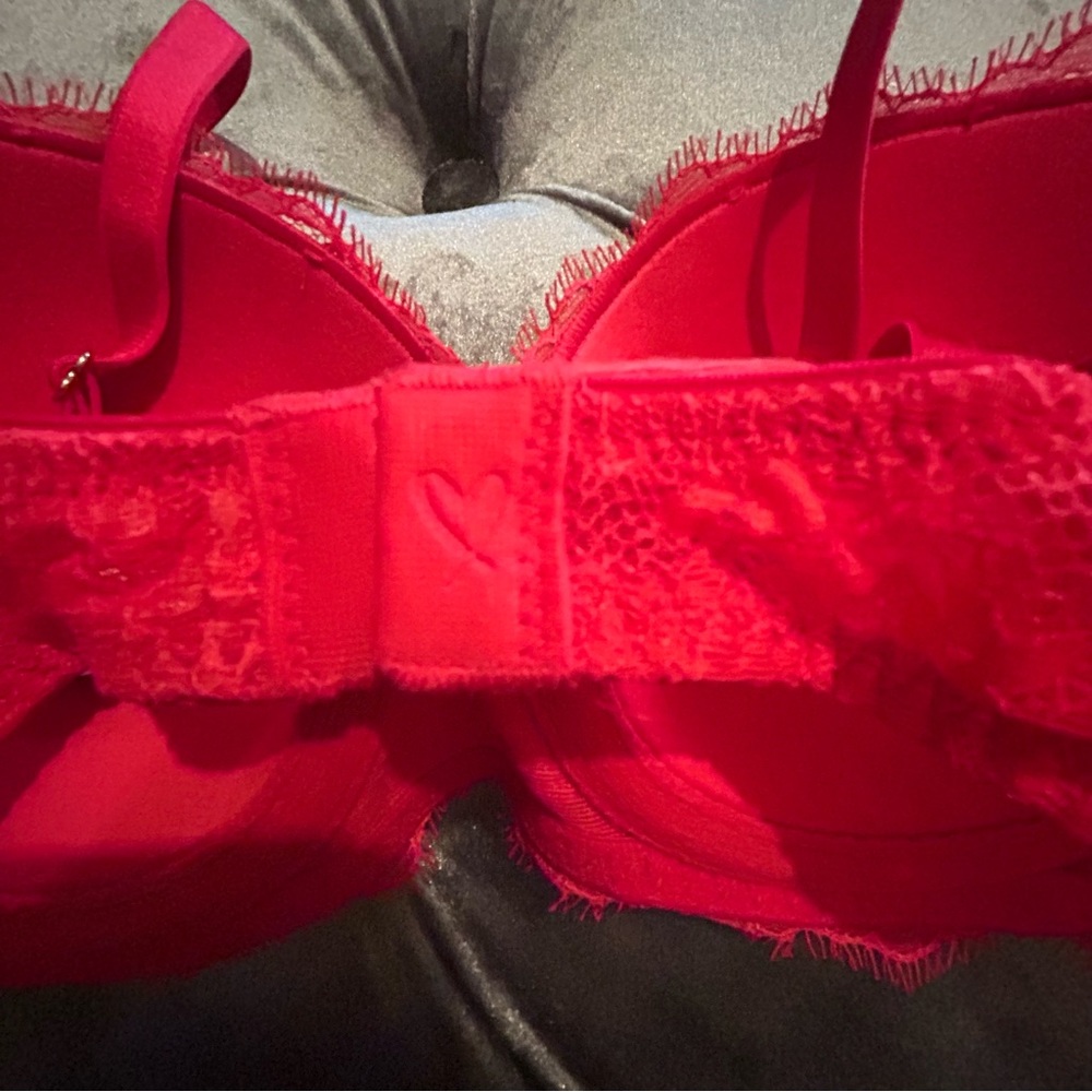 Victoria’s Secret bra - Picture 10 of 10